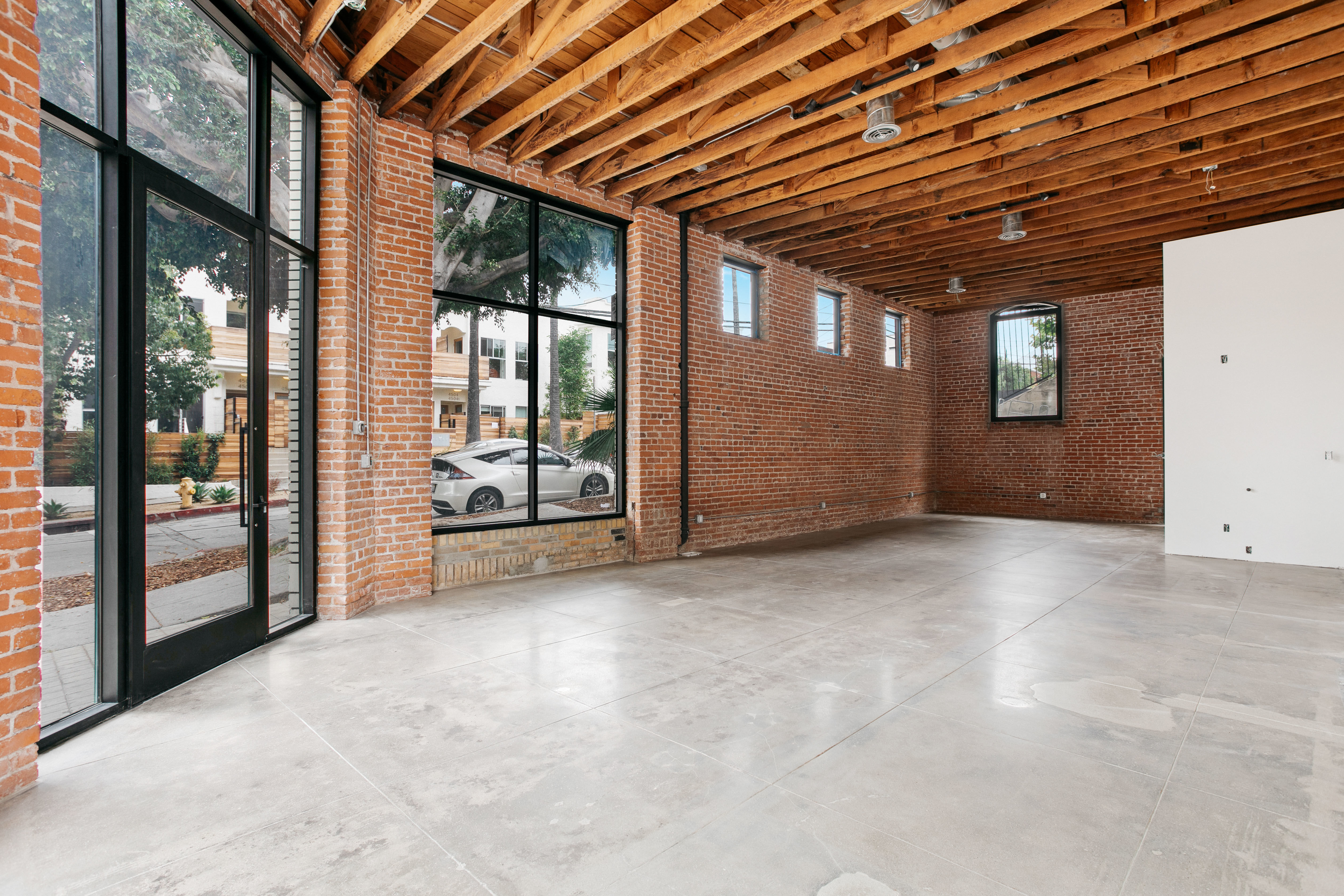 Beautiful Creative Loft Spaces for Lease in East Hollywood near Silverlake! image 4